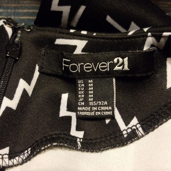 Blouse - Picture 2 of 3